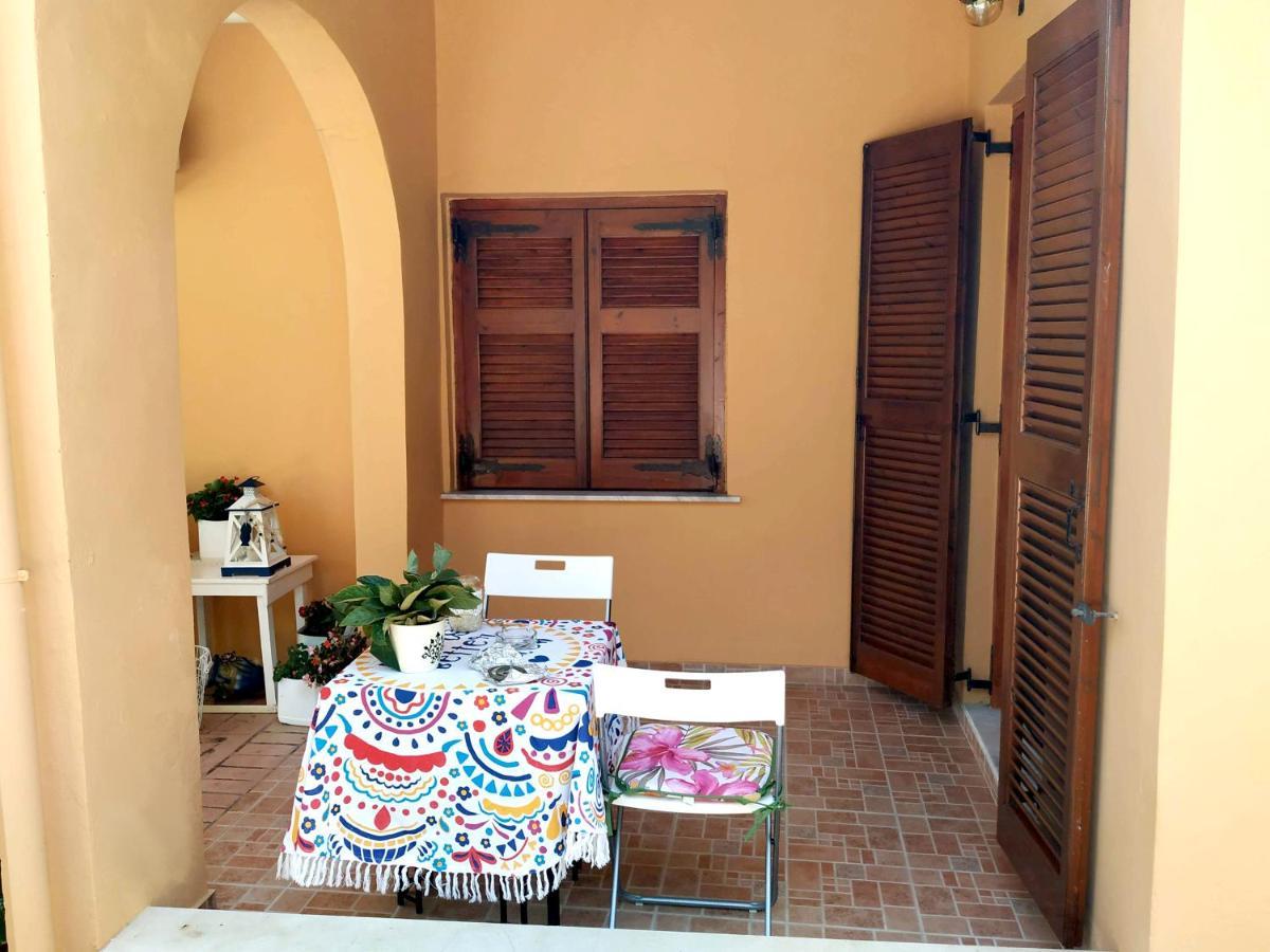 Family Holiday Apartment With Garden & Bbq Velonádes Esterno foto